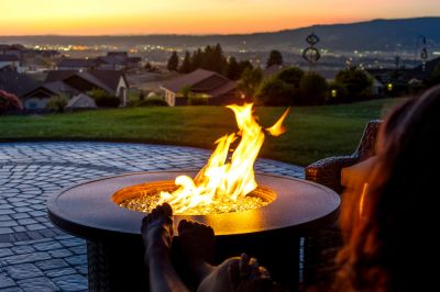 Enjoy Time Outside with Family and Friends with a Fire Pit!